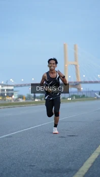 Runner Photo 2067150