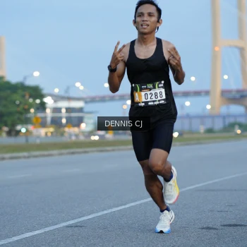 Runner Photo 2067272
