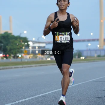 Runner Photo 2067292