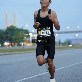 Runner Photo 2067316