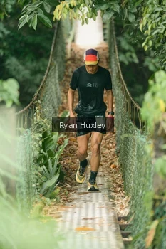 Runner Photo 2067341