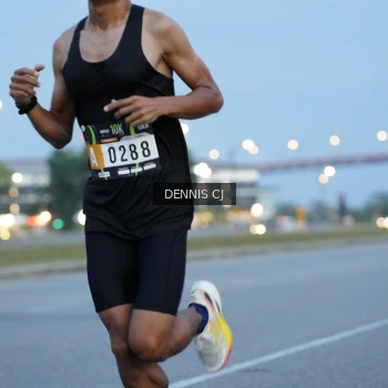 Runner Photo 2067353