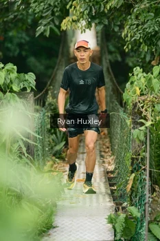 Runner Photo 2067357