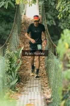 Runner Photo 2067360