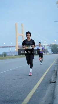 Runner Photo 2067386