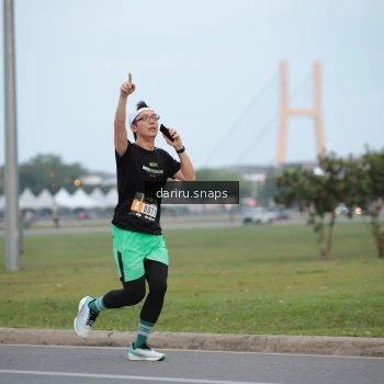 Runner Photo 2067401
