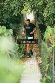 Runner Photo 2067556