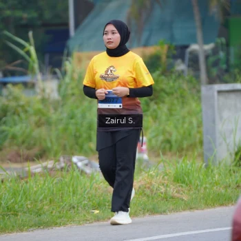 Runner Photo 2067703