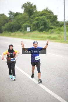 Runner Photo 2067748