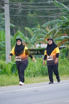 Runner Photo 2067780