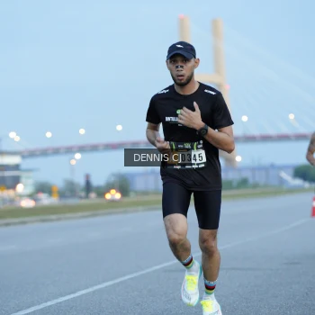 Runner Photo 2067887
