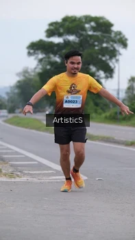 Runner Photo 2067959
