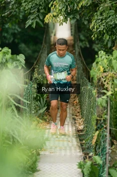 Runner Photo 2067976