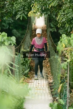 Runner Photo 2068002