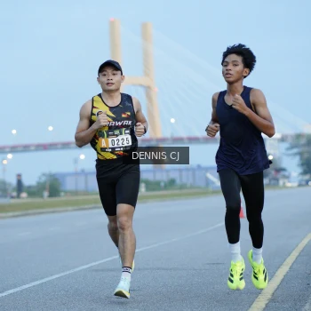 Runner Photo 2068110