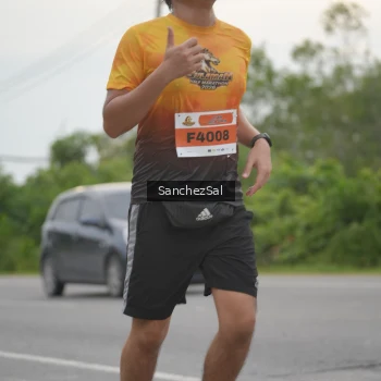 Runner Photo 2068163