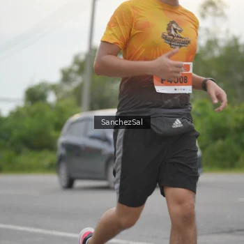 Runner Photo 2068181