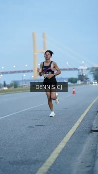 Runner Photo 2068235
