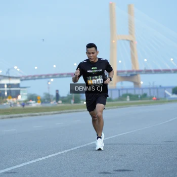 Runner Photo 2068367
