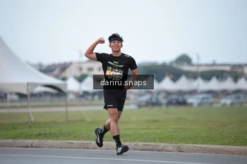 Runner Photo 2068410