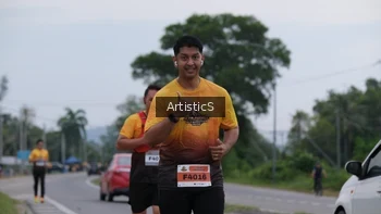 Runner Photo 2068421