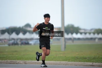 Runner Photo 2068425