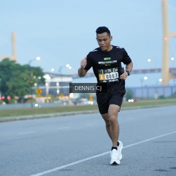 Runner Photo 2068436