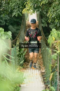 Runner Photo 2068492