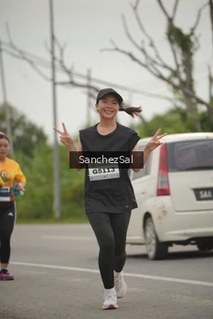 Runner Photo 2068634