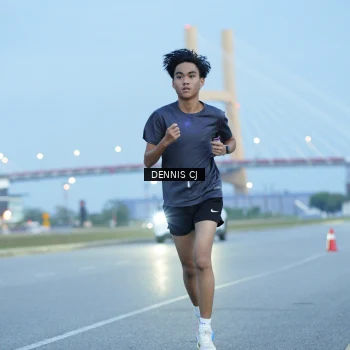 Runner Photo 2068714