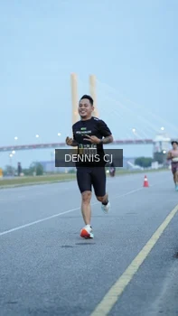 Runner Photo 2068898