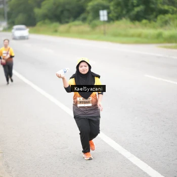 Runner Photo 2068946