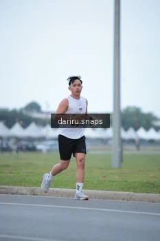 Runner Photo 2068996