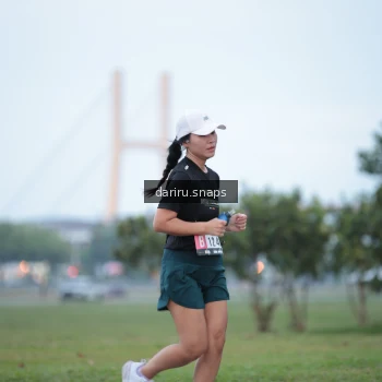 Runner Photo 2069098