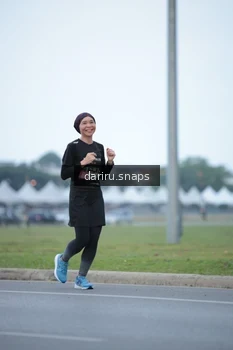 Runner Photo 2069176