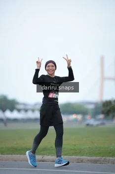 Runner Photo 2069200