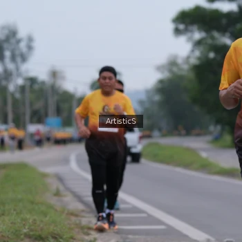 Runner Photo 2069249