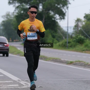 Runner Photo 2069280