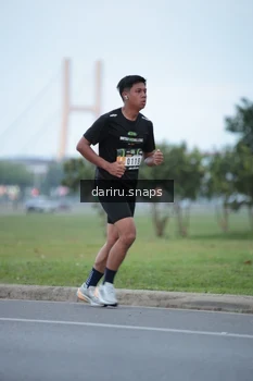 Runner Photo 2069298
