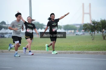 Runner Photo 2069310
