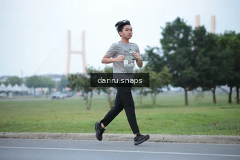 Runner Photo 2069333