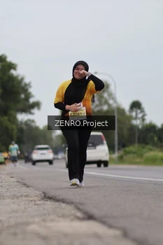 Runner Photo 2069341