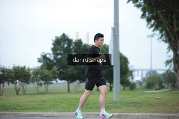 Runner Photo 2069369