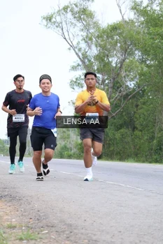 Runner Photo 2069481