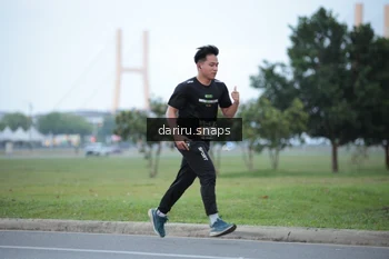 Runner Photo 2069492