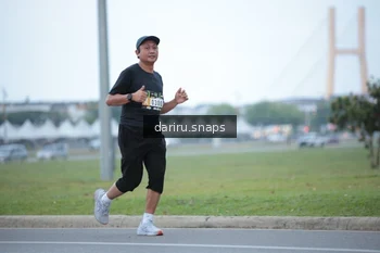 Runner Photo 2069709