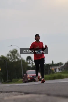 Runner Photo 2069728