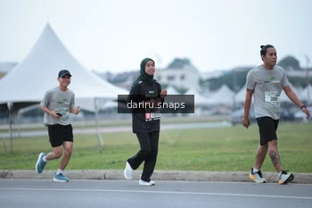 Runner Photo 2069794