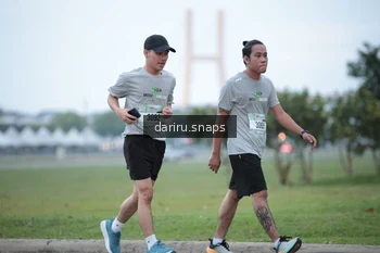 Runner Photo 2069835