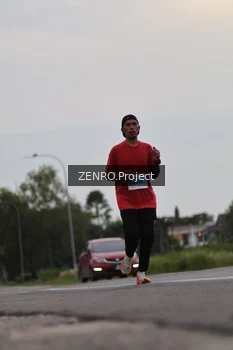 Runner Photo 2069933